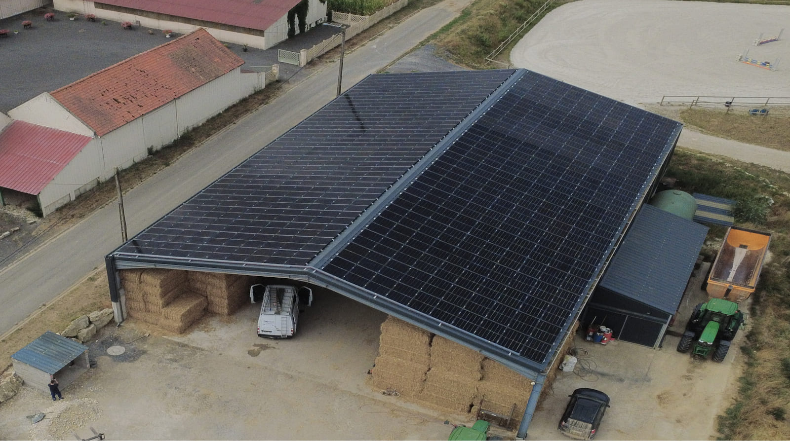 Installation photovoltaïque sur hangar agricole